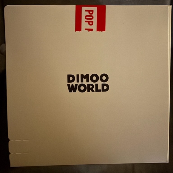 Authrntic Dimoo Keychain - Picture 4 of 4